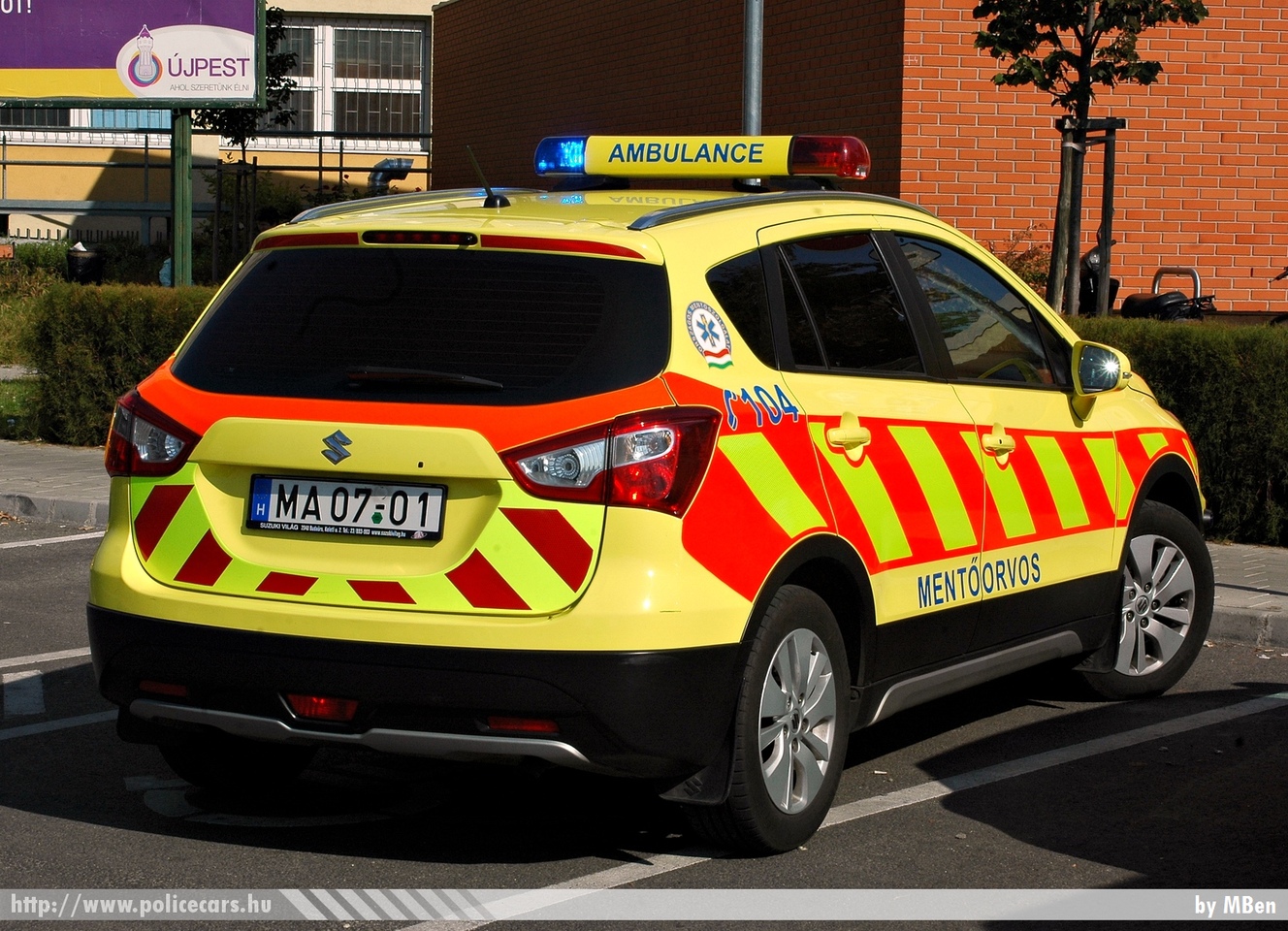Suzuki SX4 S-Cross, Országos Mentõszolgálat, MOK, fotó: MBen
Keywords: magyar Magyarország mentő mentőautó Hungary hungarian ambulance MA07-01