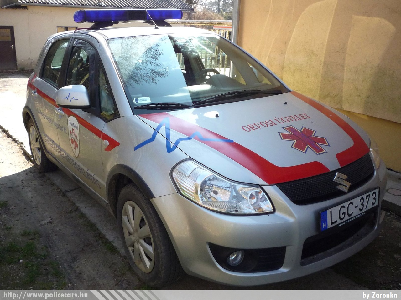 Suzuki SX4, REAL-MED Egészségügyi Szolgáltató Kft., Letenye, orvosi ügyelet, fotó: Zaronka
Keywords: magyar Magyarország mentő mentőautó Hungary hungarian ambulance LGC-373