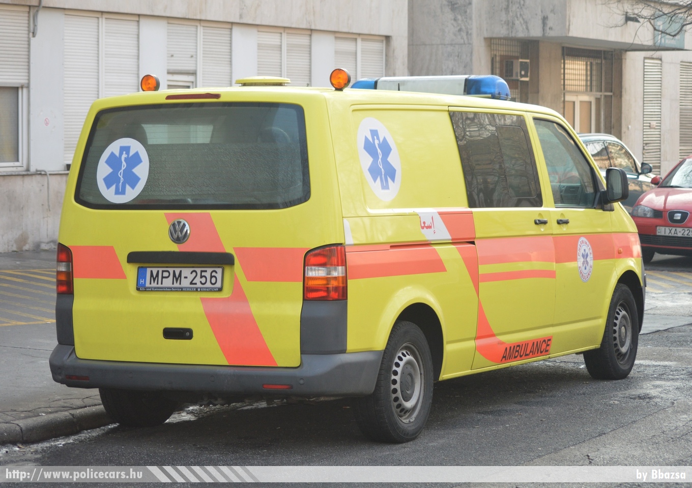 Volkswagen Transporter T5, Pharmimpex Eü. Kft., fotó: Bbazsa
Keywords: magyar Magyarország mentő mentőautó Hungary hungarian ambulance MPM-256