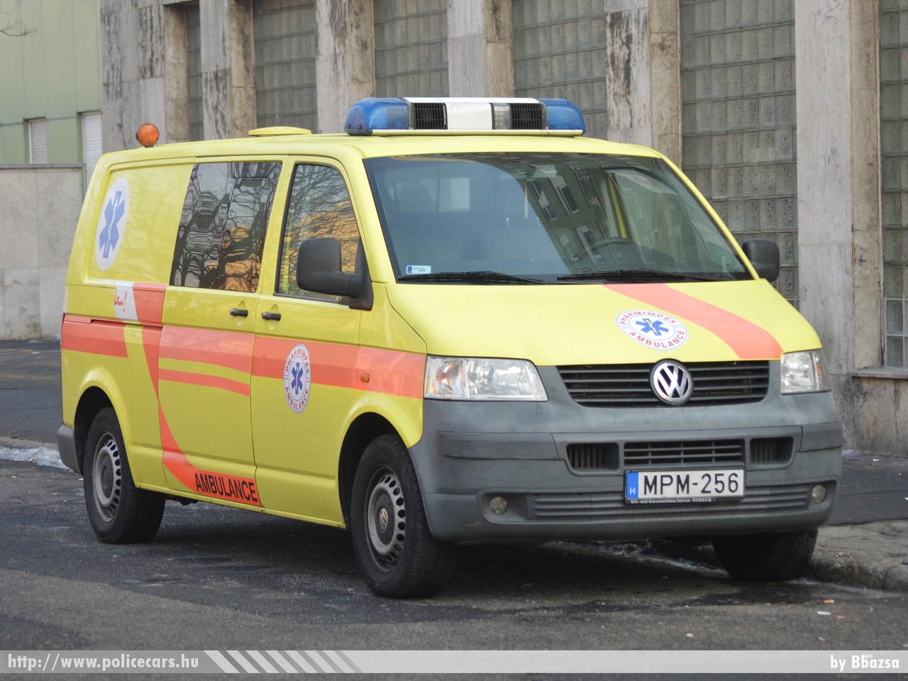 Volkswagen Transporter T5, Pharmimpex Eü. Kft., fotó: Bbazsa
Keywords: magyar Magyarország mentő mentőautó Hungary hungarian ambulance MPM-256
