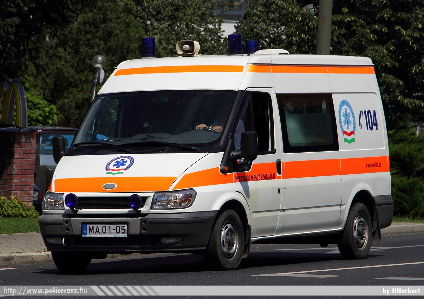 Ford Transit, Országos Mentõszolgálat, fotó: HNorbert
Keywords: mentő mentőautó OMSZ magyar Magyarország MA01-05
