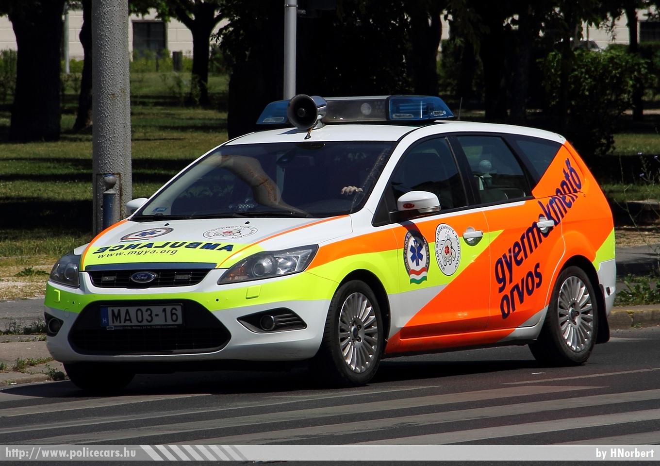 Ford Focus, Magyar Gyermekmentõ Alapítvány, fotó: HNorbert
Keywords: mentő magyar Magyarország mentőautó MA03-16