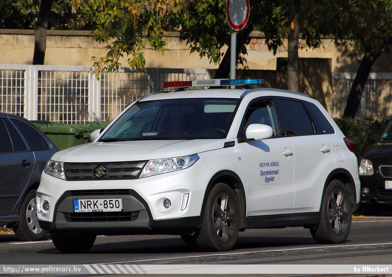 Suzuki Vitara, Heim Pál Kórház, Gyermekorvosi ügyelet, Budapest, fotó: HNorbert
Keywords: magyar Magyarország mentő mentőautó Hungary hungarian ambulance NRK-850