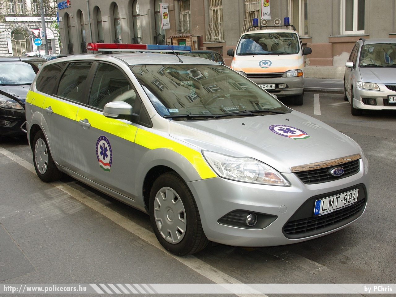 Ford Focus, Országos Mentõszolgálat, fotó: PChris
Keywords: LMT-894 magyar Magyarország mentő mentőautó Hungary hungarian ambulance