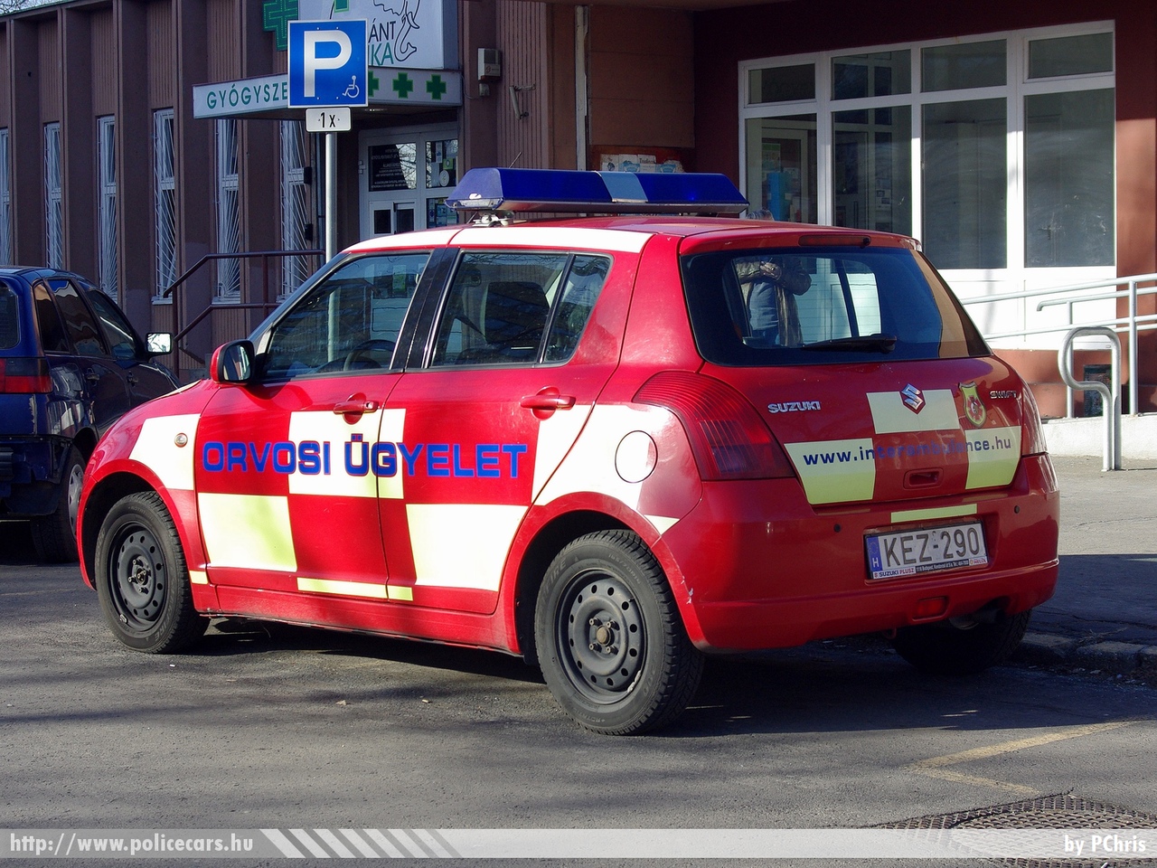 Suzuki Swift, Budapest, orvosi ügyelet, International Ambulance, fotó: PChris
Keywords: KEZ-290  magyar Magyarország mentő mentőautó Hungary hungarian ambulance
