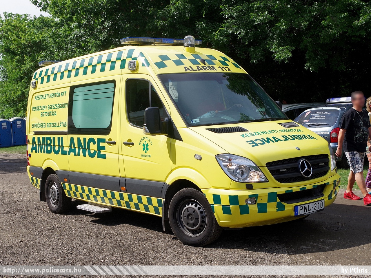 Mercedes-Benz Sprinter II 319 CDI, Készenléti Mentõk Kft., fotó: PChris
Keywords: mentő mentőautó magyar Magyarország hungarian Hungary ambulance PWU-310