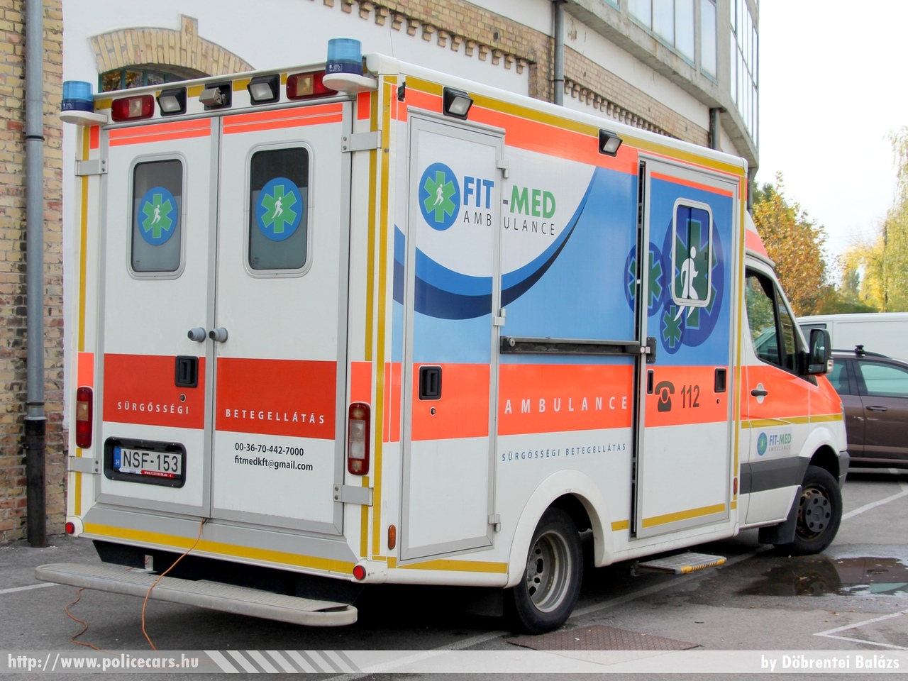Mercedes-Benz Sprinter II, FIT-MED Egészségügyi Szolgáltató Kft., fotó: Döbrentei Balázs
Keywords: mentő mentőautó magyar Magyarország hungarian Hungary ambulance NSF-153