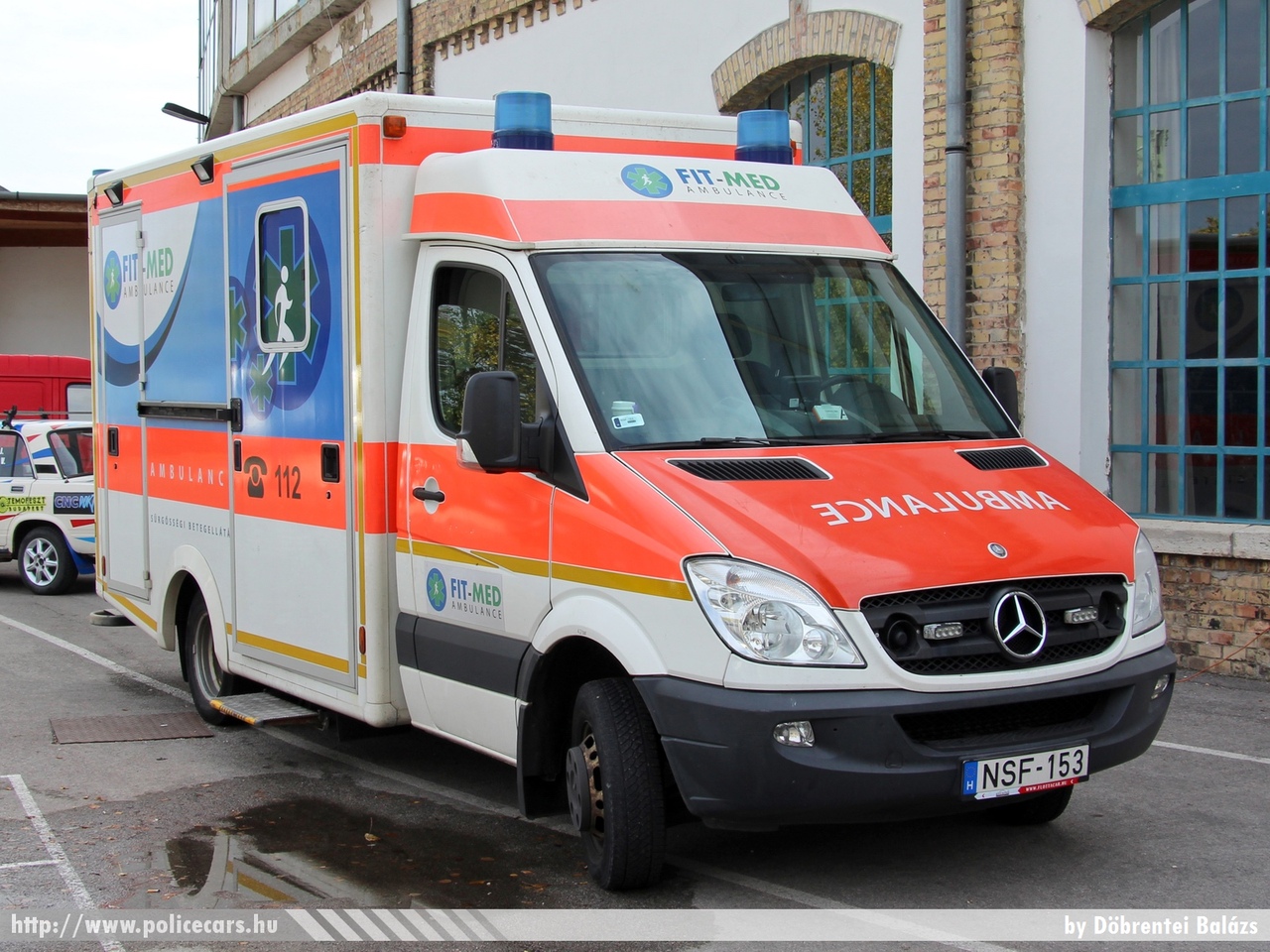 Mercedes-Benz Sprinter II, FIT-MED Egészségügyi Szolgáltató Kft., fotó: Döbrentei Balázs
Keywords: mentő mentőautó magyar Magyarország hungarian Hungary ambulance NSF-153