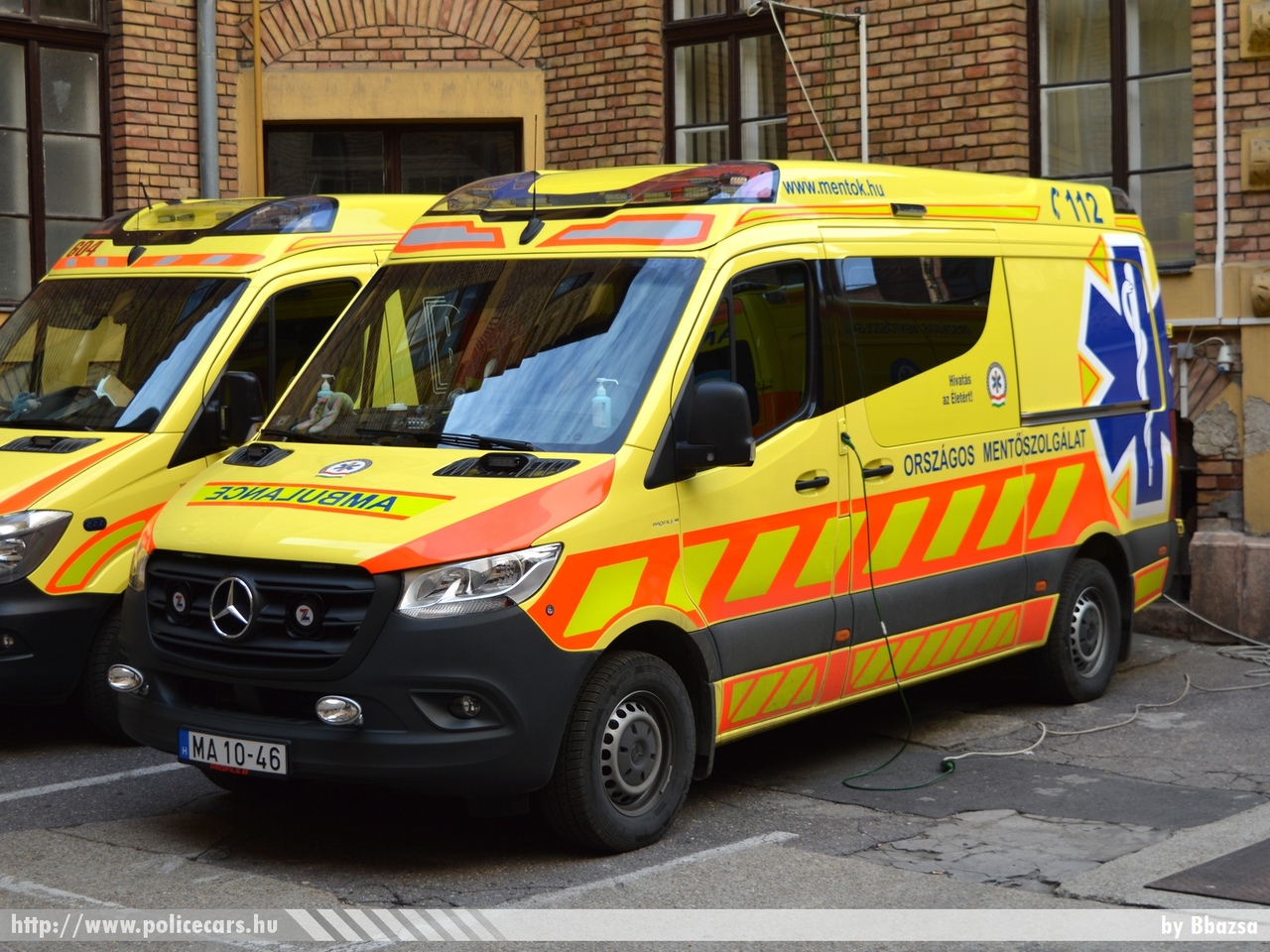 Mercedes-Benz Sprinter III 316 CDI Profile Genios, Országos Mentõszolgálat, fotó: Bbazsa
Keywords: magyar Magyarország mentő mentőautó OMSZ Hungary hungarian ambulance MA10-46