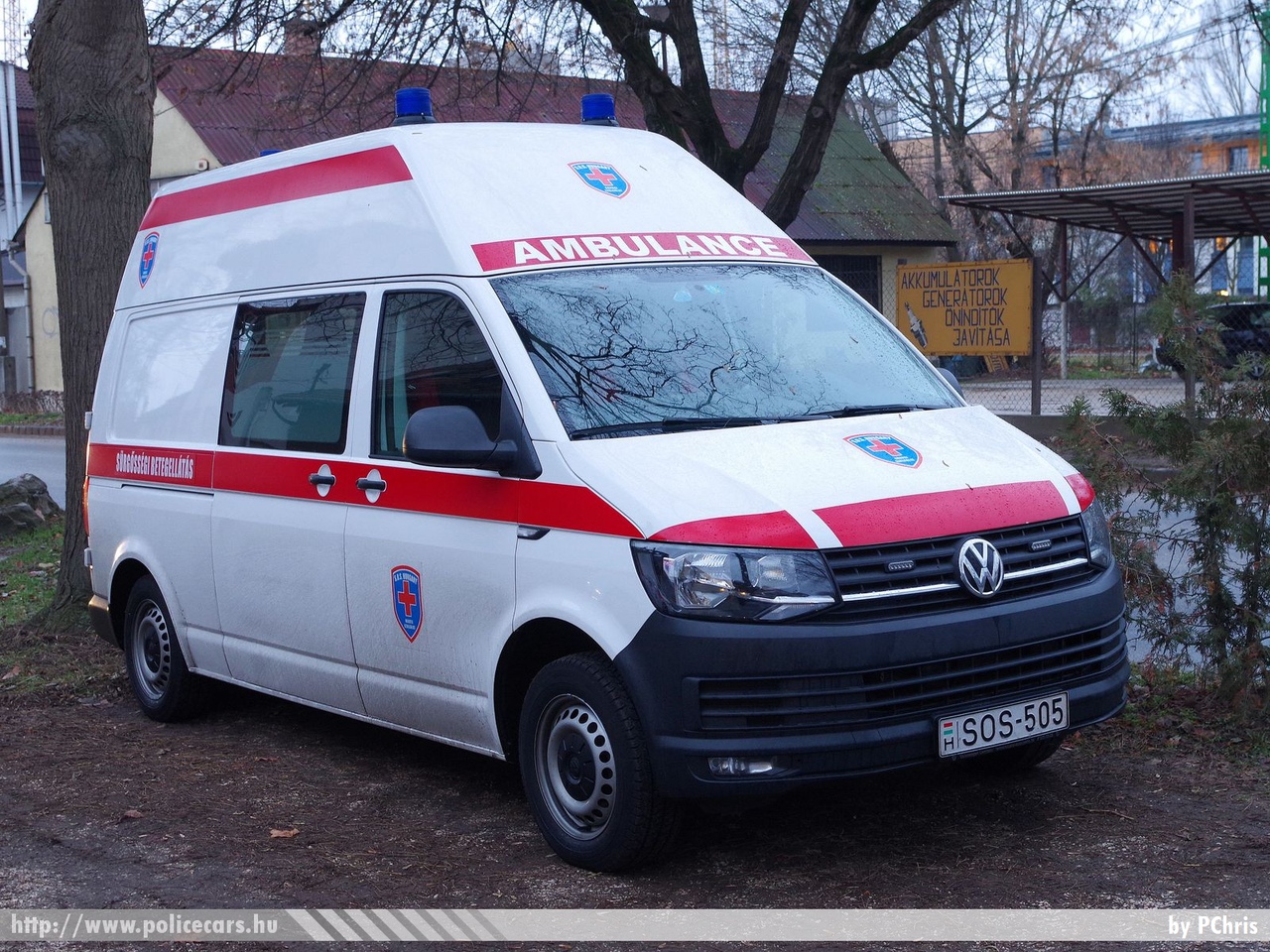 Volkswagen Transporter T6, SOS Assistance Hungary Kft., fotó: PChris
Keywords: mentő mentőautó magyar Magyarország hungarian Hungary ambulance SOS-505