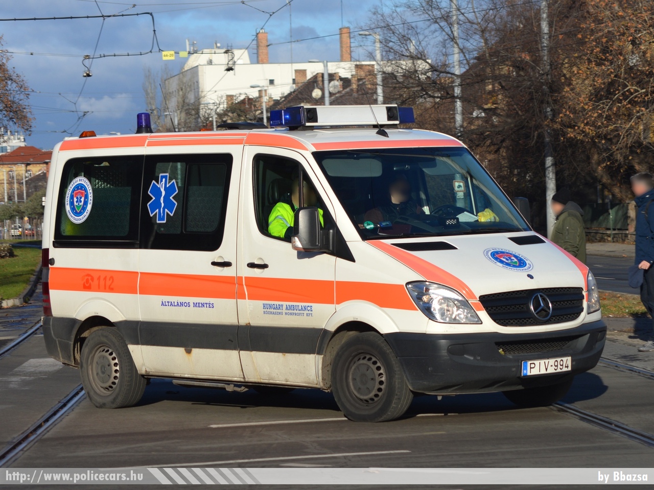 Mercedes Sprinter II, Hungary Ambulance Közhasznú Nonprofit Kft., fotó: Bbazsa
Keywords: mentő mentőautó magyar Magyarország hungarian Hungary ambulance PIV-994