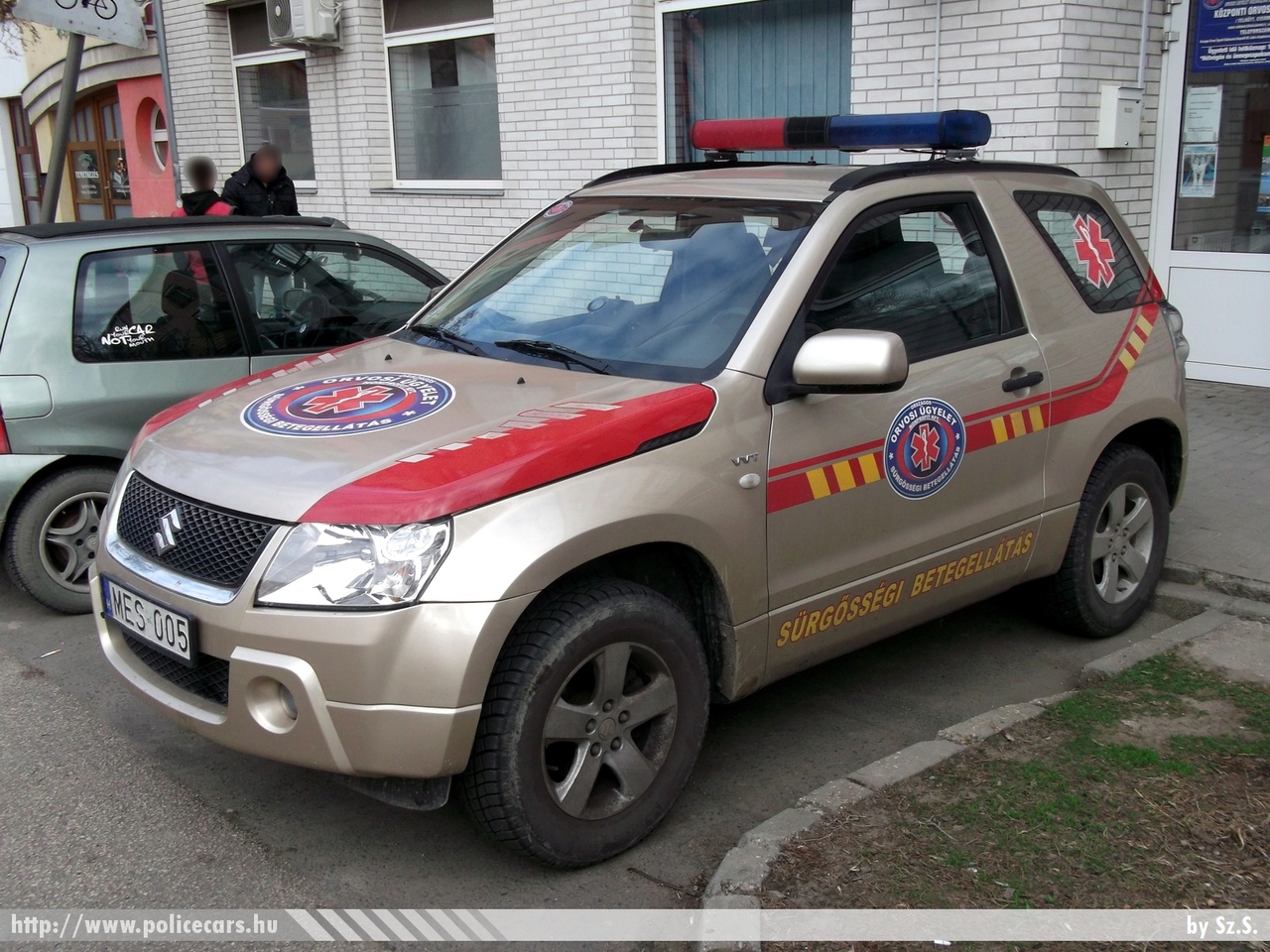 Suzuki Grand Vitara, orvosi ügyelet, Hódmezõvásárhely, PANACEA 2000 Kft., fotó: Sz.S.
Keywords: magyar Magyarország mentő mentőautó Hungary hungarian ambulance MES-005