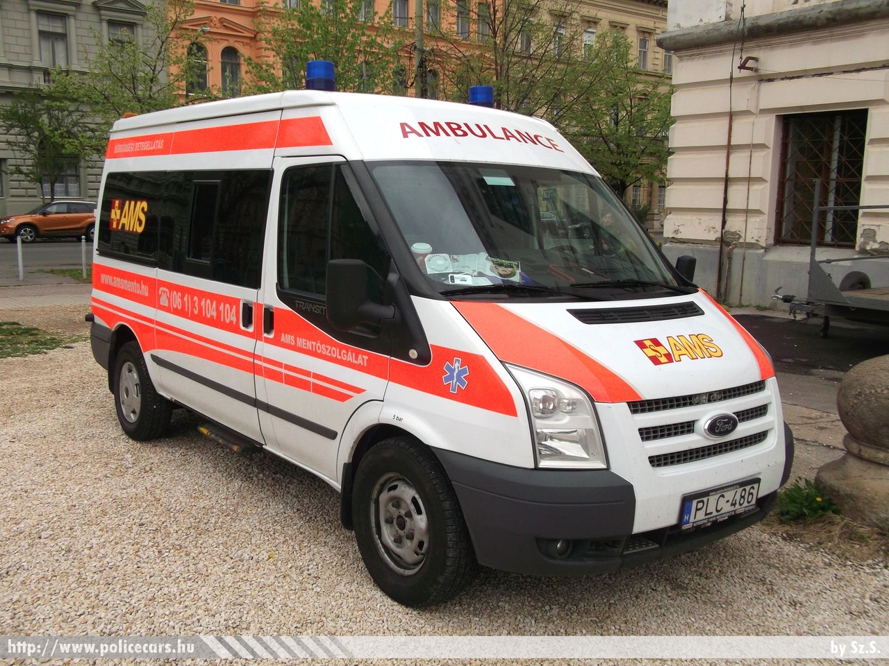 Ford Transit, VIP Ambulance, fotó: Sz.S.
Keywords: mentő mentőautó magyar Magyarország hungarian Hungary ambulance PLC-486
