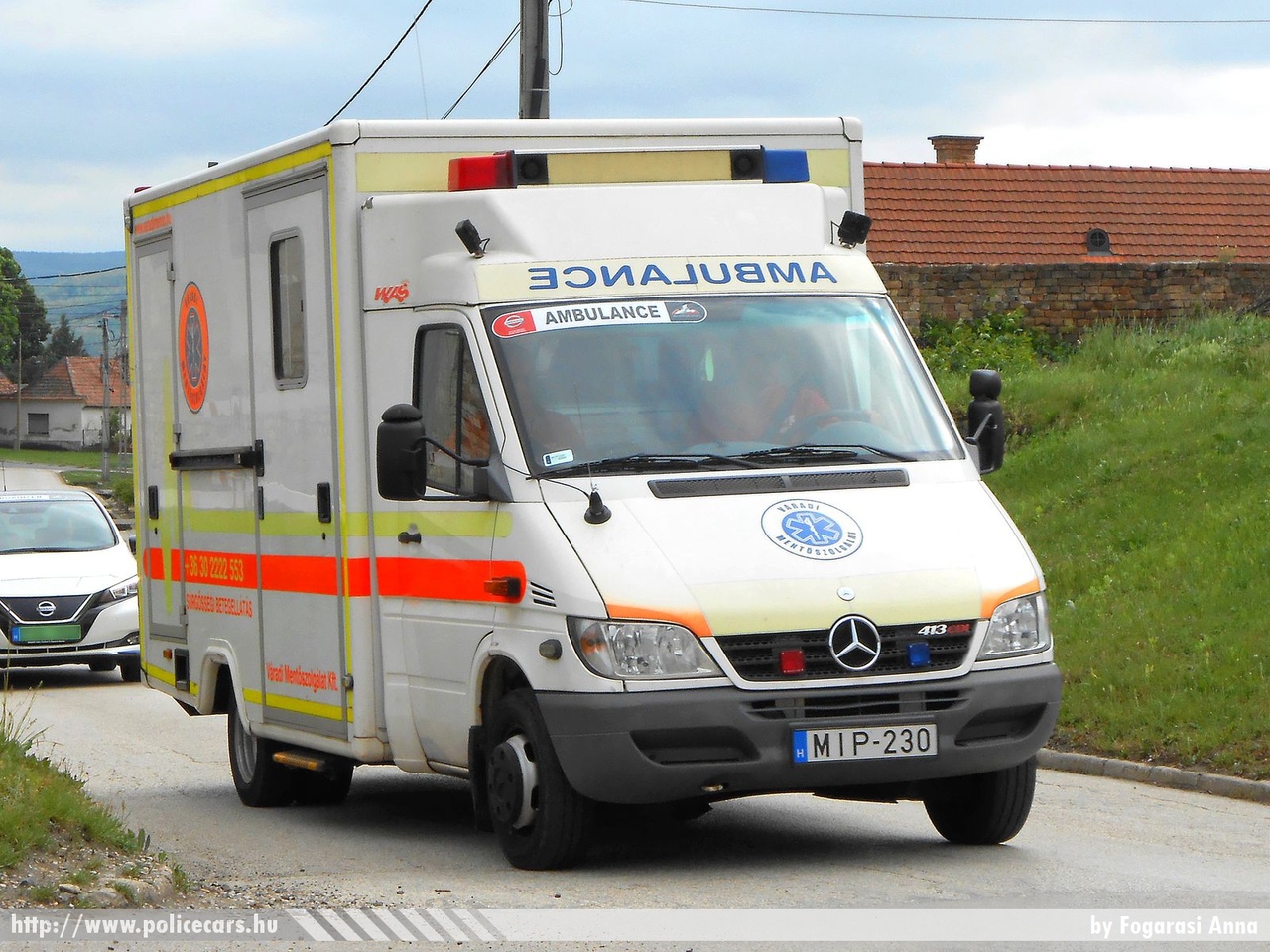 Mercedes Sprinter 316 CDI, Váradi Mentõszolgálat, fotó: Norbee
Keywords: mentő mentőautó magyar Magyarország hungarian Hungary ambulance MIP-320