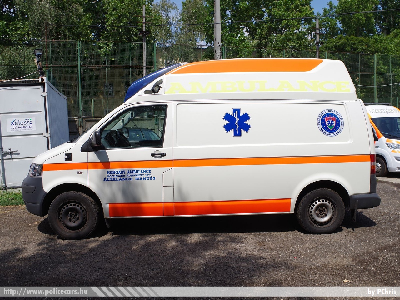 Volkswagen Transporter T5, Hungary Ambulance Közhasznú Nonprofit Kft., fotó: PChris
Keywords: mentő mentőautó magyar Magyarország hungarian Hungary ambulance NGX-812