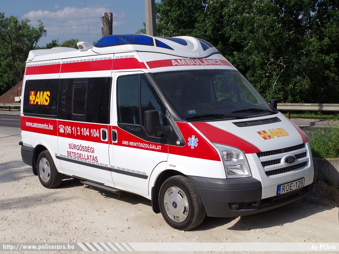 Ford Transit, AMS Assistance Kft., fotó: PChris
Keywords: mentő mentőautó magyar Magyarország hungarian Hungary ambulance ROE-126