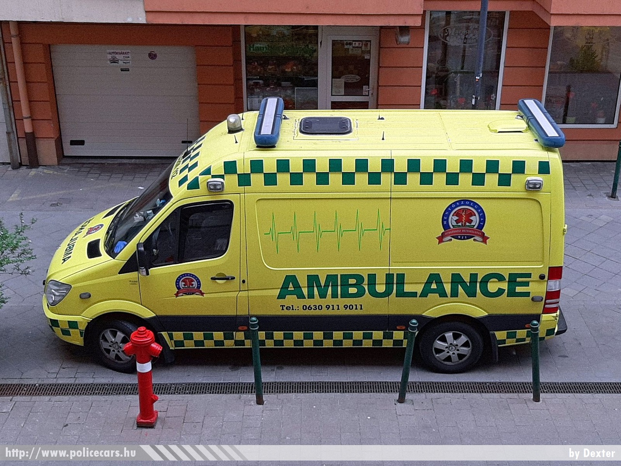 Mercedes Sprinter II, 911 Mentõszolgálat Kft., fotó: Dexter
Keywords: mentő mentőautó magyar Magyarország hungarian Hungary ambulance NOT-911