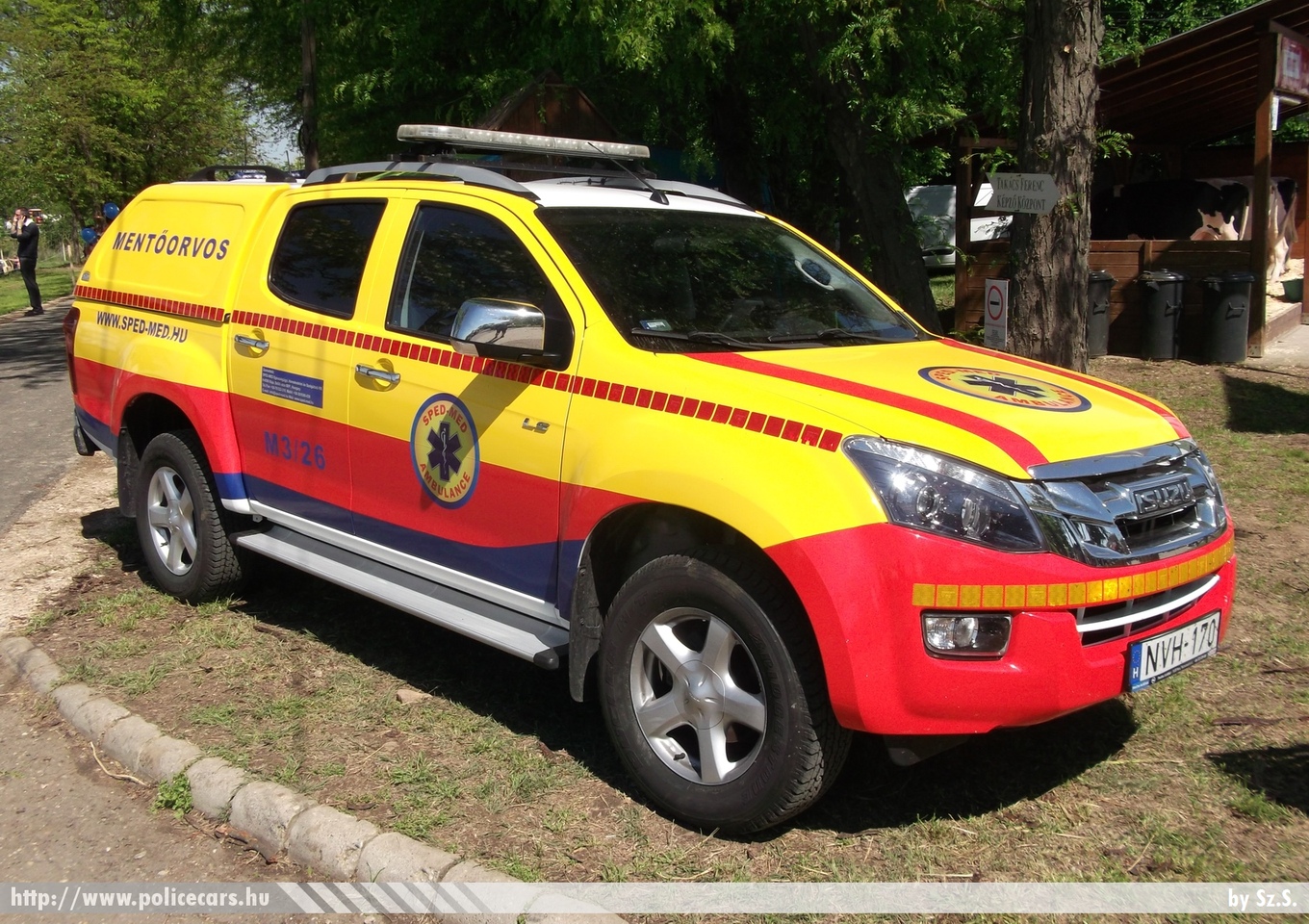 Isuzu D-Max, SPED-MED Kft., MOK, fotó: Sz.S
Keywords: mentő mentőautó magyar Magyarország ambulance hungarian Hungary NVH-170