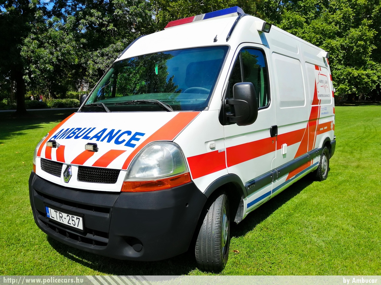 Renault Master, Ambucar Mentõszolgálat, fotó: Ambucar
Keywords: mentő mentőautó magyar Magyarország hungarian Hungary ambulance LTR-257