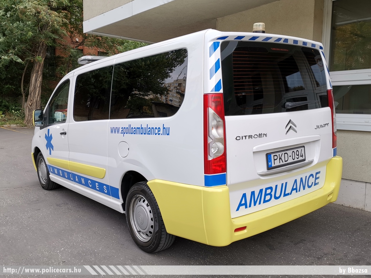 Citroen Jumpy, Apollo Ambulance Service Kft., fotó: Bbazsa
Keywords: mentő mentőautó magyar Magyarország hungarian Hungary ambulance PKD-094
