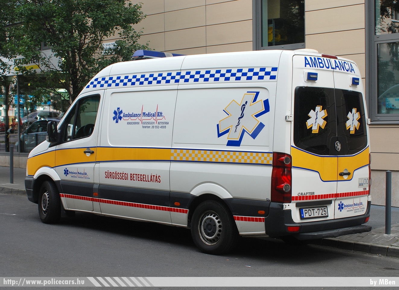Volkswagen Crafter, Ambulance Medical KFT, fotó: MBen
Keywords: mentő mentőautó magyar Magyarország hungarian Hungary ambulance PDT-725