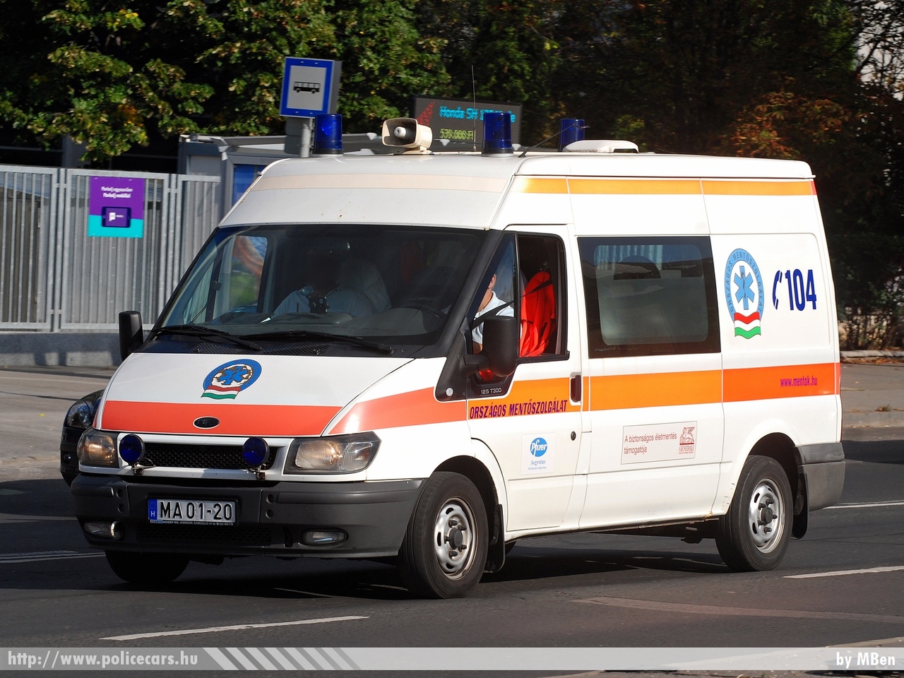 Ford Transit, Országos Mentõszolgálat, fotó: MBen
Keywords: magyar Magyarország mentő mentőautó OMSZ Hungary hungarian ambulance MA01-20