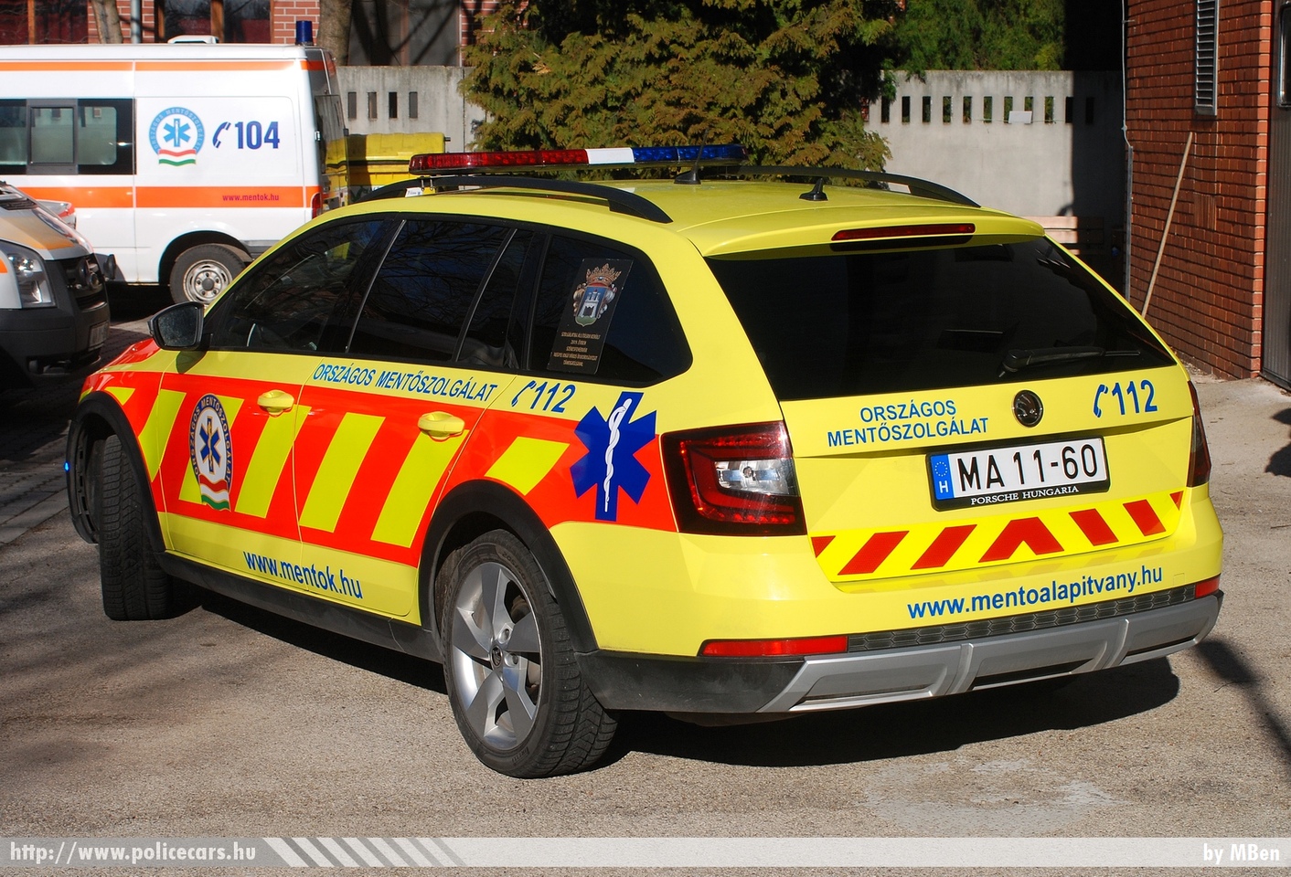 Skoda Octavia III facelift, Országos Mentõszolgálat, fotó: MBen
Keywords: magyar Magyarország mentő mentőautó Hungary hungarian ambulance MA11-60 OMSZ