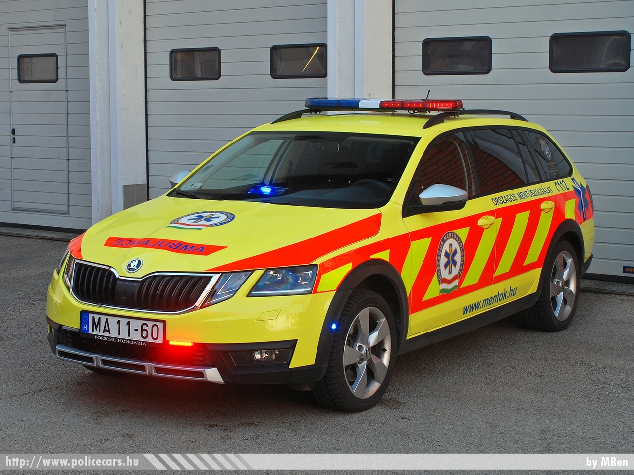 Skoda Octavia III facelift, Országos Mentõszolgálat, fotó: MBen
Keywords: magyar Magyarország mentő mentőautó Hungary hungarian ambulance MA11-60 OMSZ