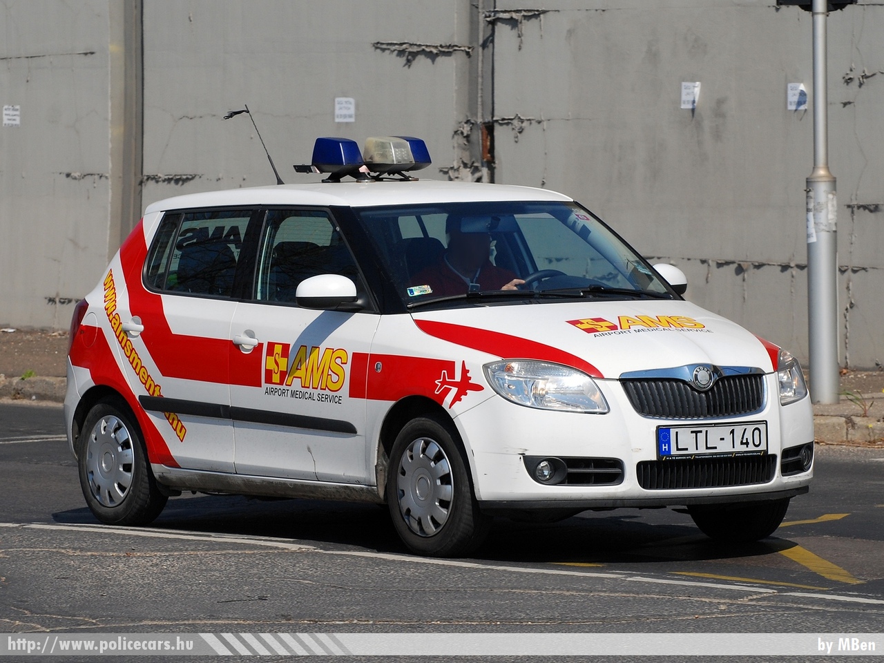 Skoda Fabia II, AMS Assistance Kft., fotó: MBen
Keywords: OMSZ mentő mentőautó MOK magyar Magyarország ambulance hungarian Hungary LTL-140