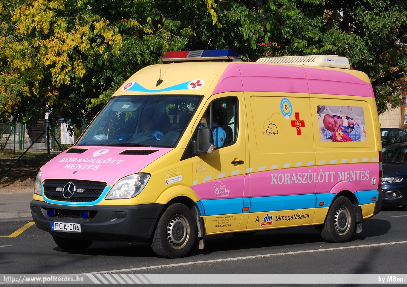 Mercedes-Benz Sprinter II 315 CDI, Budapest, Peter Cerny Alapítvány, koraszülöttmentõ, fotó: MBen
Keywords: mentő mentőautó magyar Magyarország hungarian Hungary ambulance PCA-004
