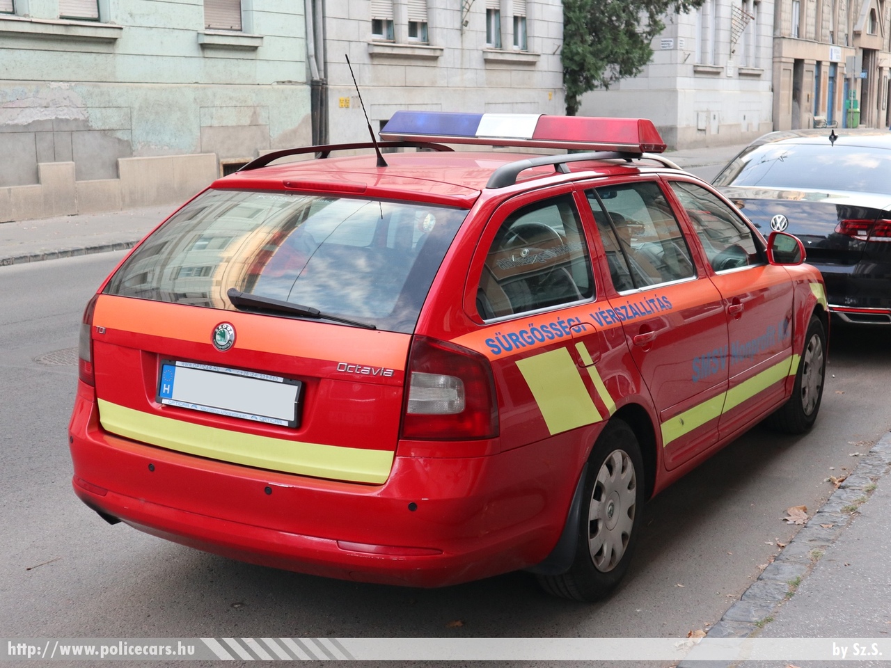 Skoda Octavia II facelift, SMSV, vérszállítás, fotó: Sz.S.
Keywords: OMSZ mentő mentőautó MOK magyar Magyarország ambulance hungarian Hungary