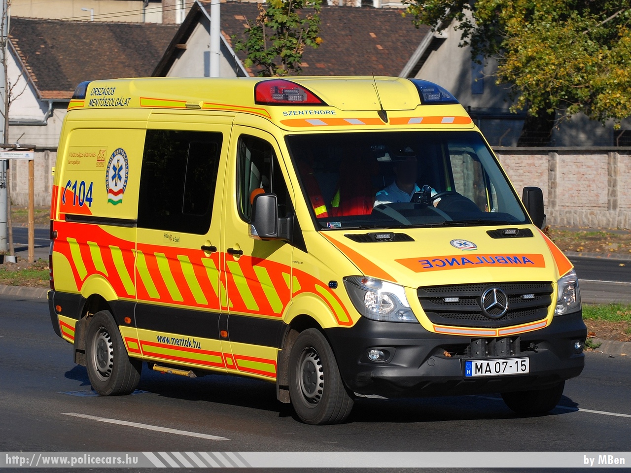 Mercedes-Benz Sprinter II facelift 316 CDI Profile, Országos Mentõszolgálat, fotó: MBen
Keywords: magyar Magyarország mentő mentőautó OMSZ Hungary hungarian ambulance MA07-15