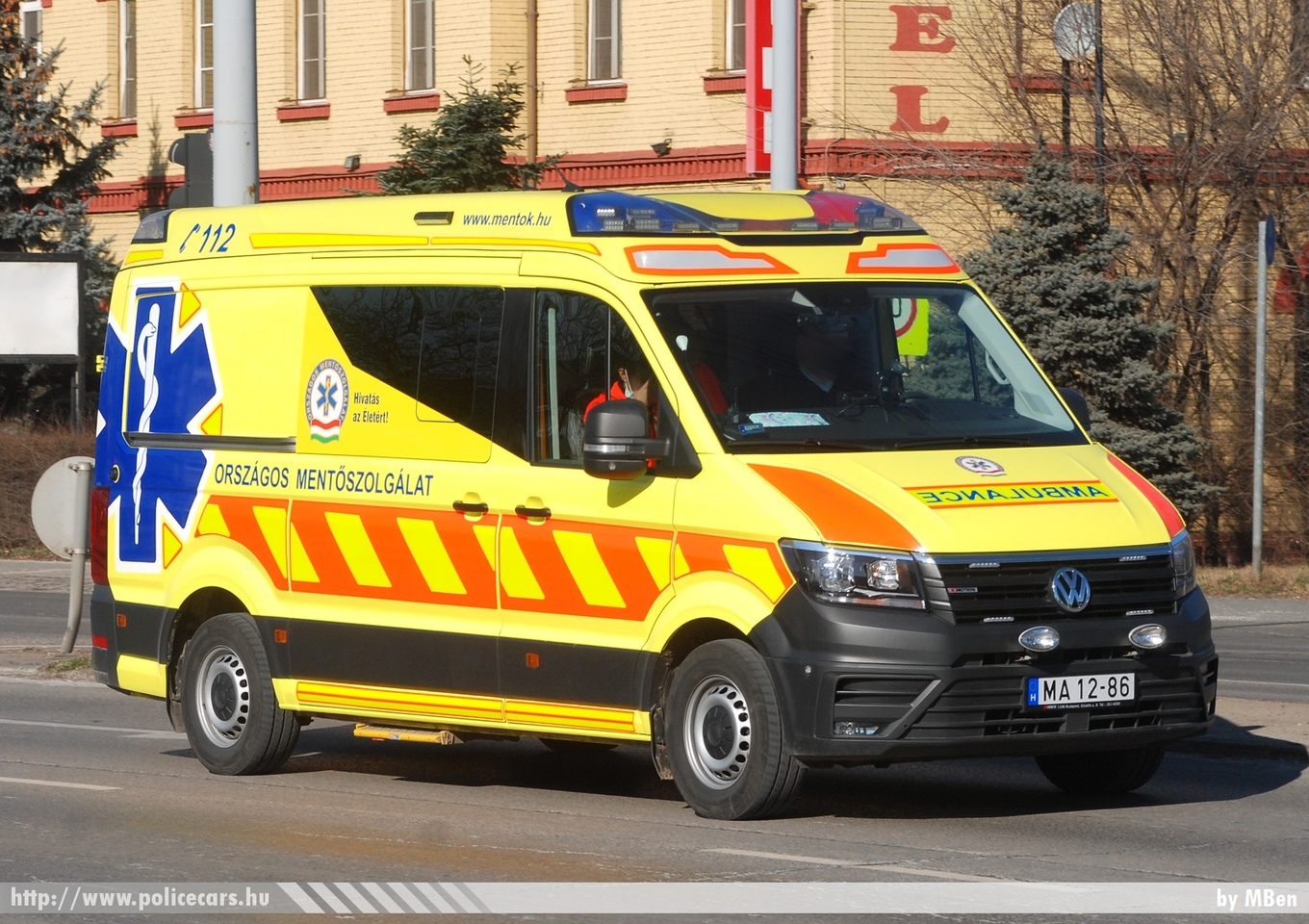 Volkswagen Crafter II Profile, Országos Mentõszolgálat, fotó: MBen
Keywords: magyar Magyarország mentő mentőautó OMSZ Hungary hungarian ambulance MA12-86