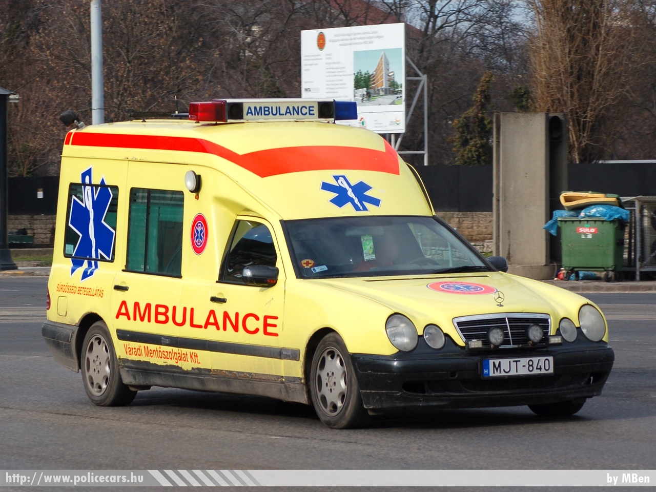 Mercedes-Benz E270 CDI BINZ, Váradi Mentõszolgálat Kft., fotó: MBen
Keywords: mentő mentőautó magyar Magyarország hungarian Hungary ambulance MJT-840