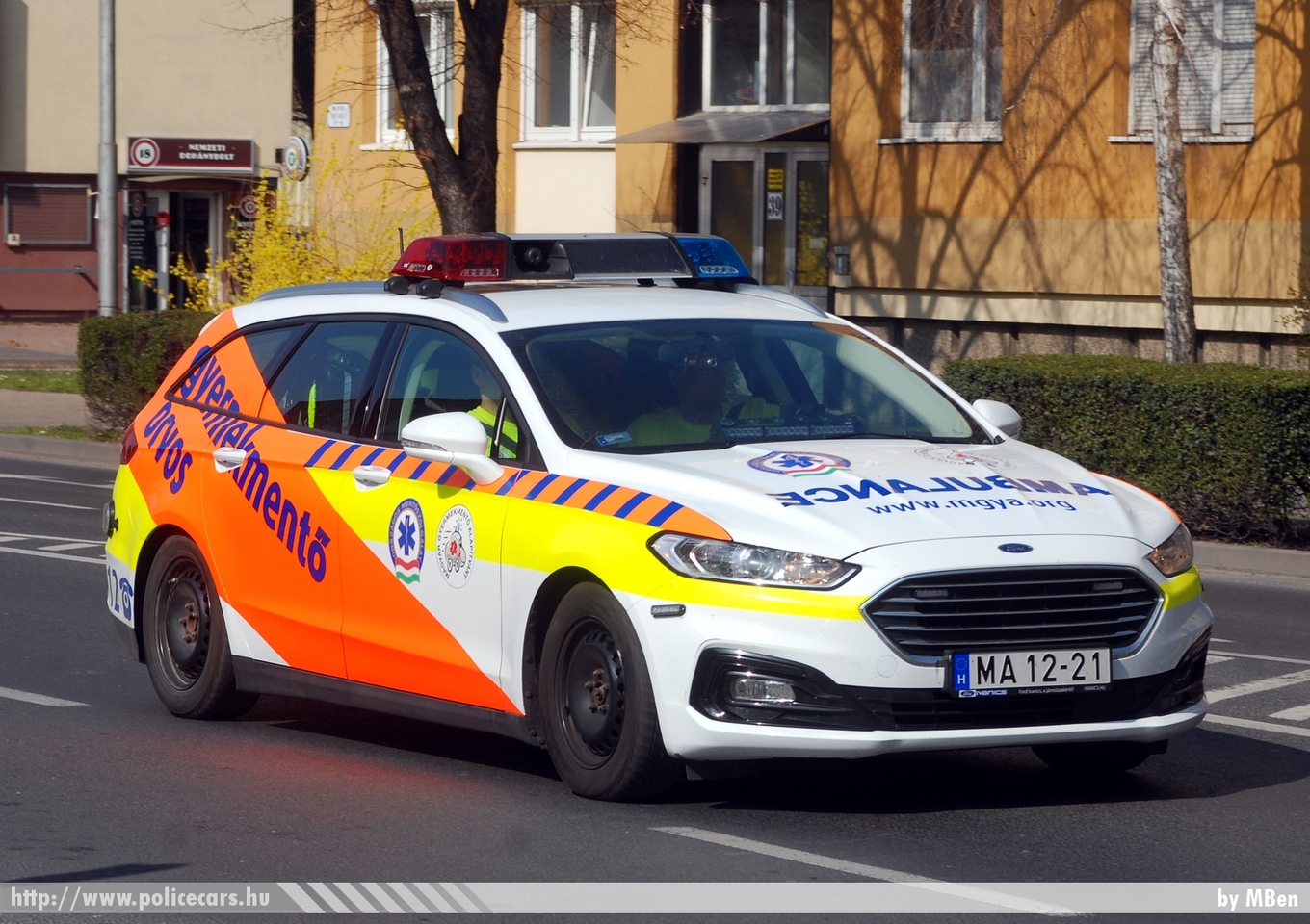 Ford Mondeo, Budapest, MOK, Magyar Gyermekmentõ Alapítvány, fotó: MBen
Keywords: mentő magyar Magyarország mentőautó ambulance Hungary hungarian MA12-21