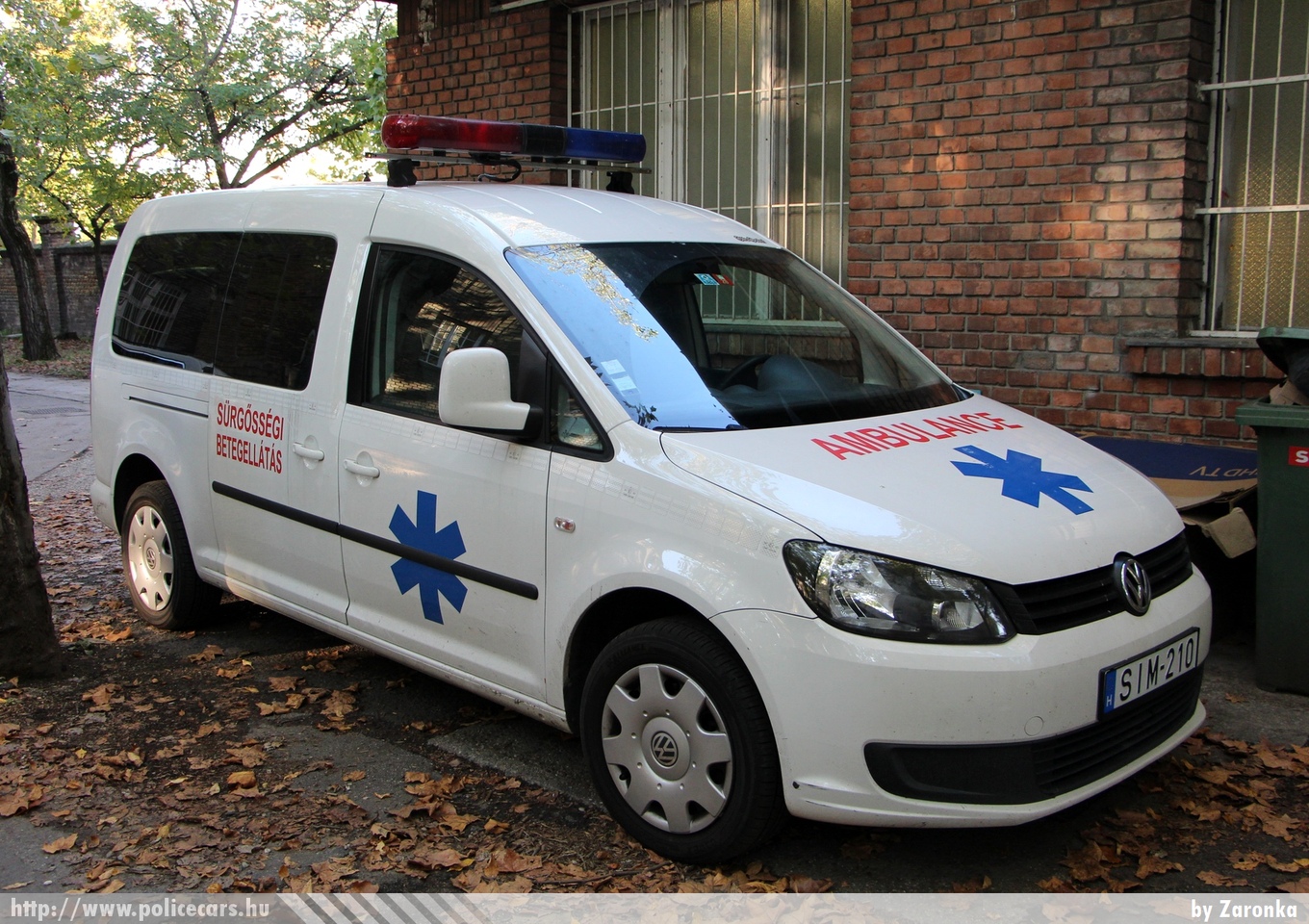 Volkswagen Caddy, fotó: Zaronka
Keywords: mentő magyar Magyarország mentőautó ambulance Hungary hungarian SIM-210