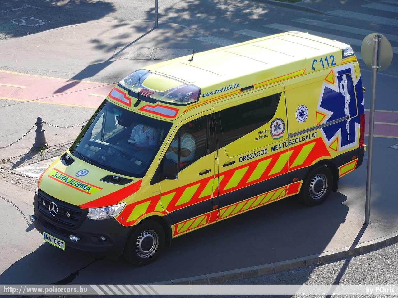 Mercedes-Benz Sprinter III 316 CDI Profile Genios, Országos Mentõszolgálat, fotó: PChris
Keywords: magyar Magyarország mentő mentőautó OMSZ Hungary hungarian ambulance MA10-87