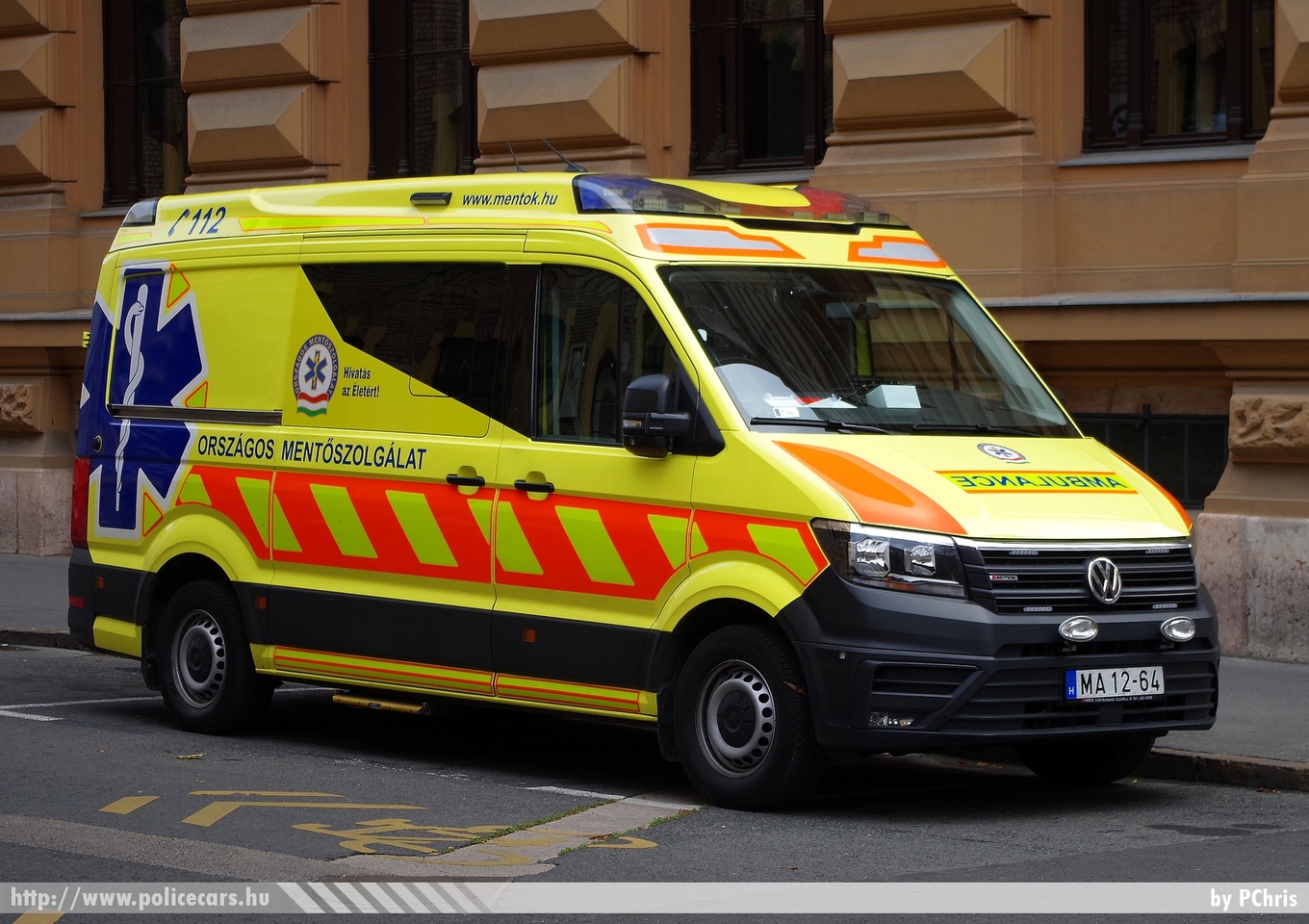 Volkswagen Crafter II Profile, Országos Mentõszolgálat, fotó: PChris
Keywords: magyar Magyarország mentő mentőautó OMSZ Hungary hungarian ambulance MA12-64