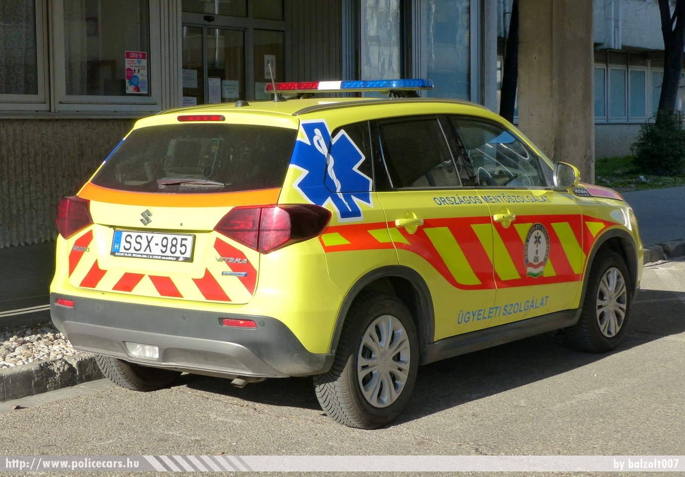 Suzuki Vitara, Országos Mentõszolgálat, fotó: balzolt007
Keywords: mentő magyar Magyarország mentőautó ambulance Hungary hungarian OMSZ SSX-985
