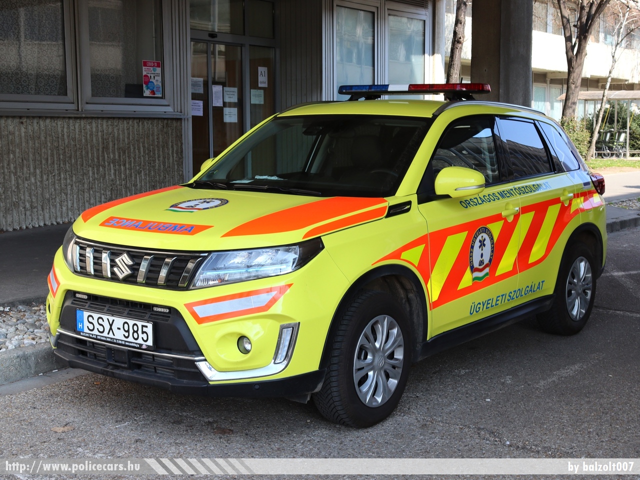 Suzuki Vitara, Országos Mentõszolgálat, fotó: balzolt007
Keywords: mentő magyar Magyarország mentőautó ambulance Hungary hungarian OMSZ SSX-985