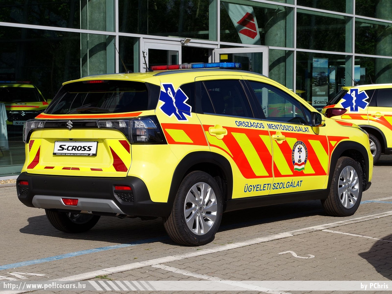 Suzuki S-Cross, Országos Mentőszolgálat, orvosi ügyelet, fotó: PChris
Keywords: mentő magyar Magyarország mentőautó OMSZ ambulance Hungary hungarian