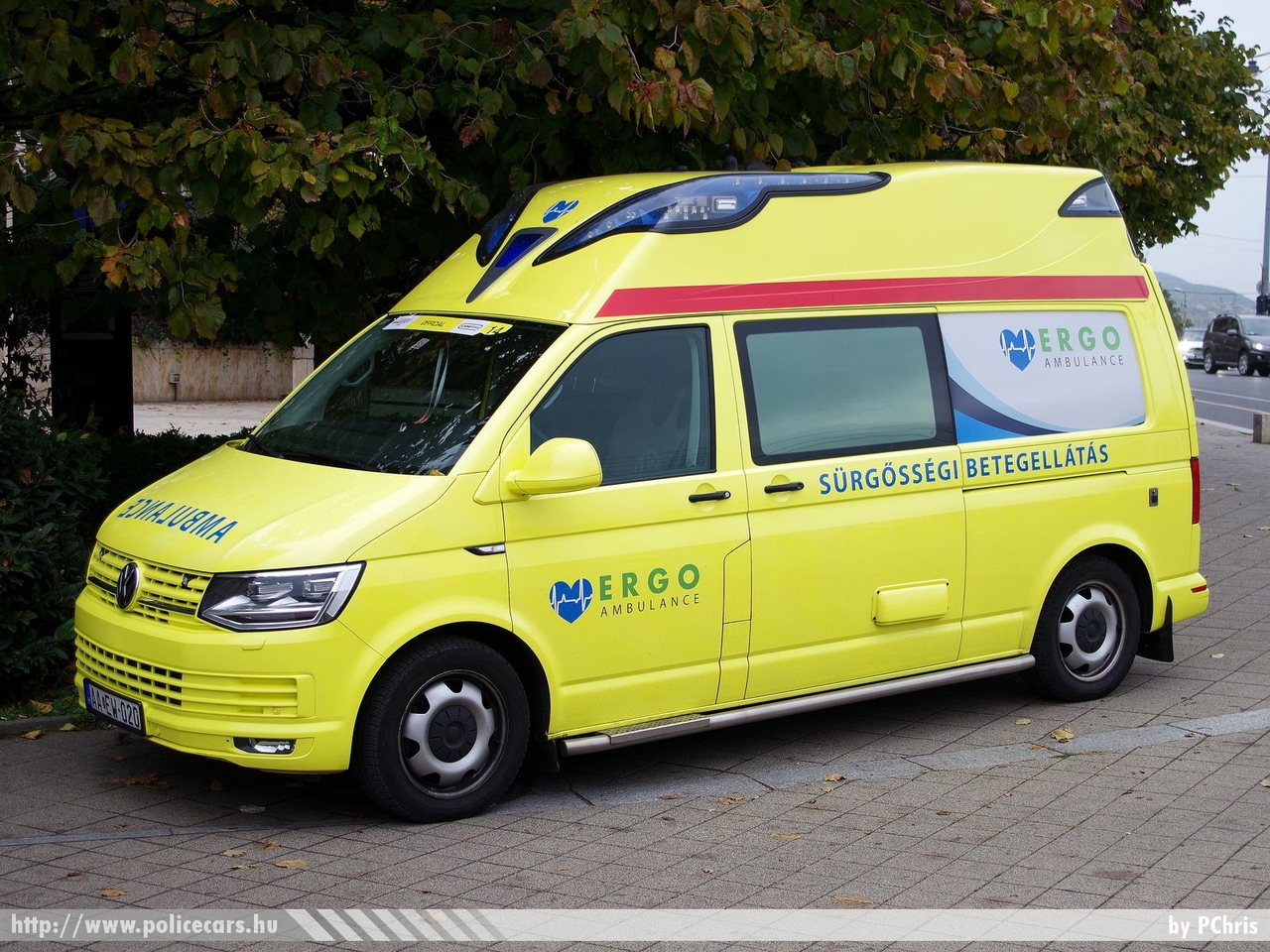 Volkswagen Transporter T6, ERGO-Ambulance Kft., fotó: PChris
Keywords: mentő mentőautó magyar Magyarország hungarian Hungary ambulance AAEW-020