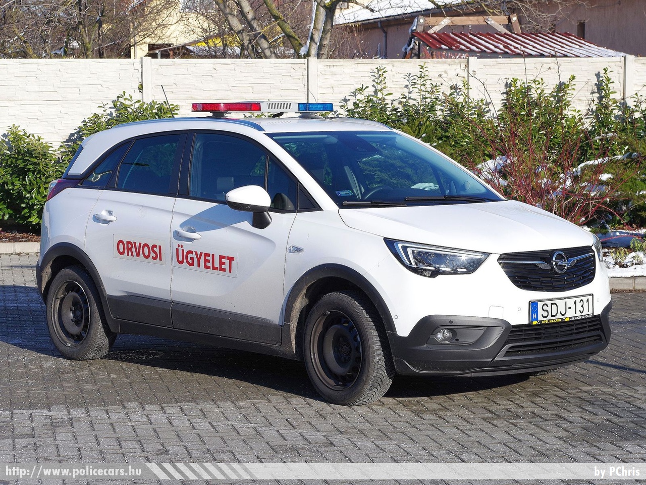 Opel Crossland X, orvosi ügyelet, Vecsési Egészségügyi Szolgálat, fotó: PChris
Keywords: mentő magyar Magyarország mentőautó ambulance Hungary hungarian SDJ-131