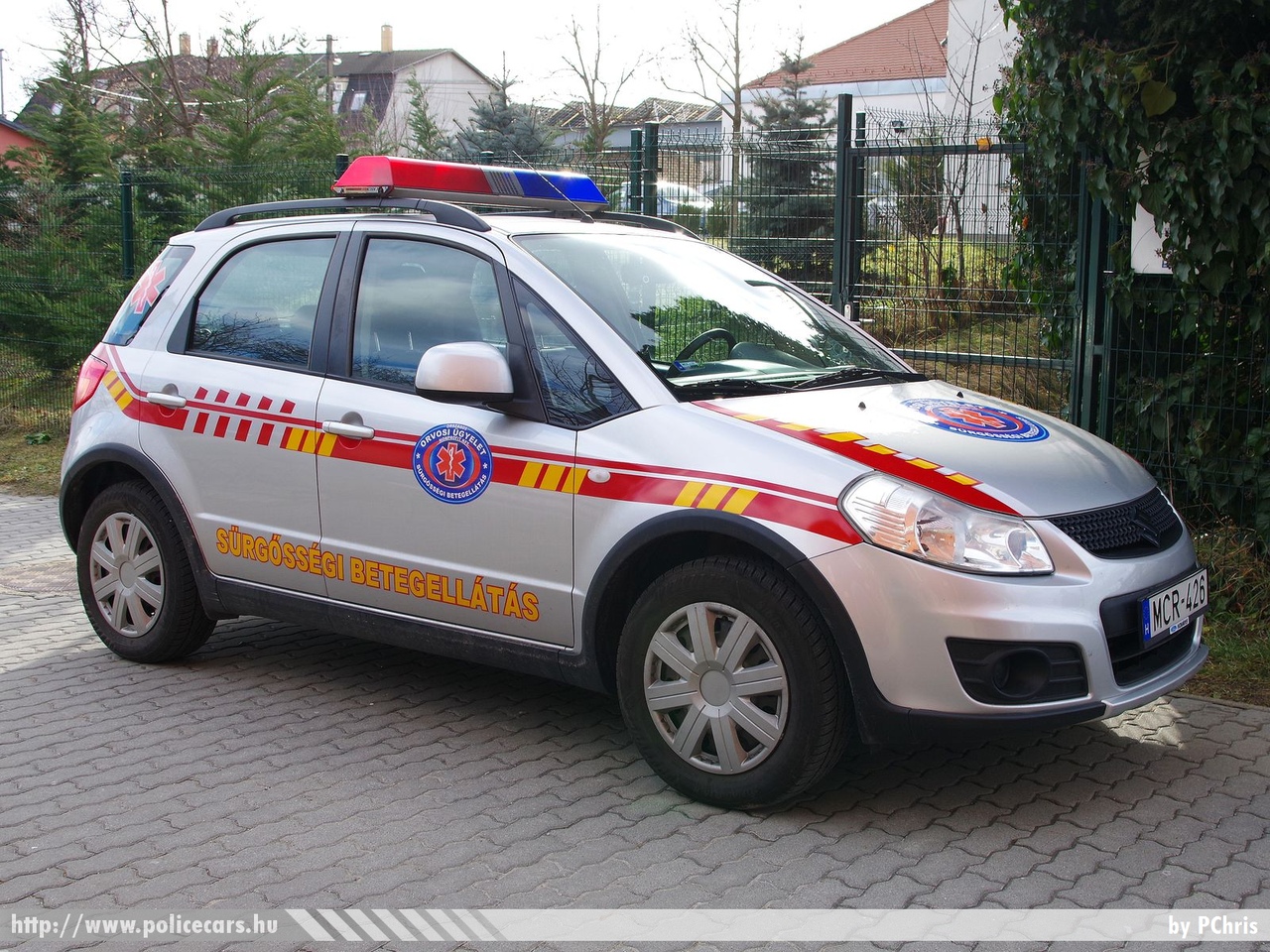 Suzuki SX4, orvosi ügyelet, Kistarcsa, Országos Orvosi Ügyelet Nonprofit Kft., fotó: PChris
Keywords: mentő magyar Magyarország mentőautó ambulance Hungary hungarian MCR-426