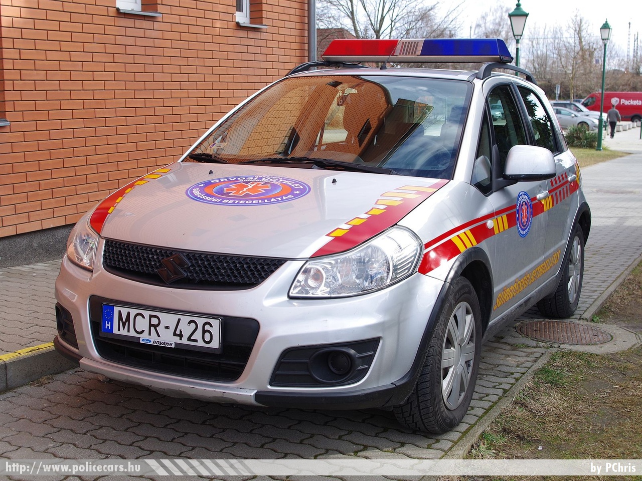 Suzuki SX4, orvosi ügyelet, Kistarcsa, Országos Orvosi Ügyelet Nonprofit Kft., fotó: PChris
Keywords: mentő magyar Magyarország mentőautó ambulance Hungary hungarian MCR-426