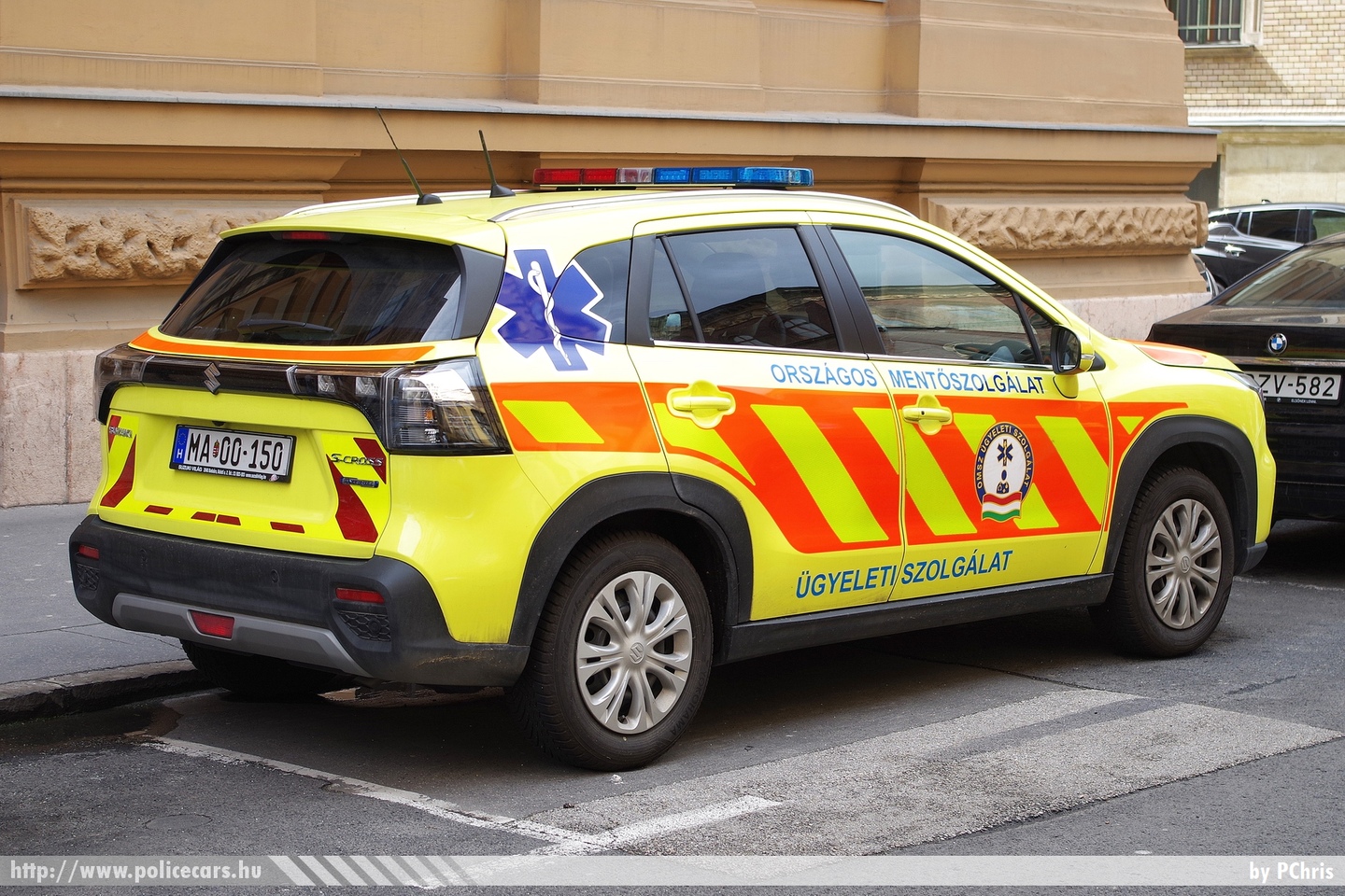 Suzuki S-Cross, Országos Mentőszolgálat, orvosi ügyelet, fotó: PChris
Keywords: mentő magyar Magyarország mentőautó OMSZ ambulance Hungary hungarian MA00-150