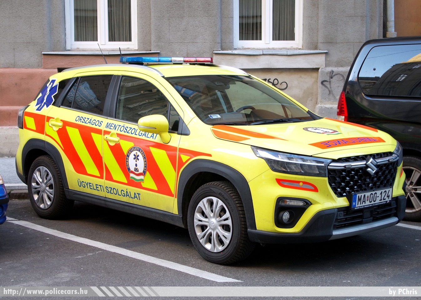 Suzuki S-Cross, Országos Mentőszolgálat, orvosi ügyelet, fotó: PChris
Keywords: mentő magyar Magyarország mentőautó OMSZ ambulance Hungary hungarian MA00-124