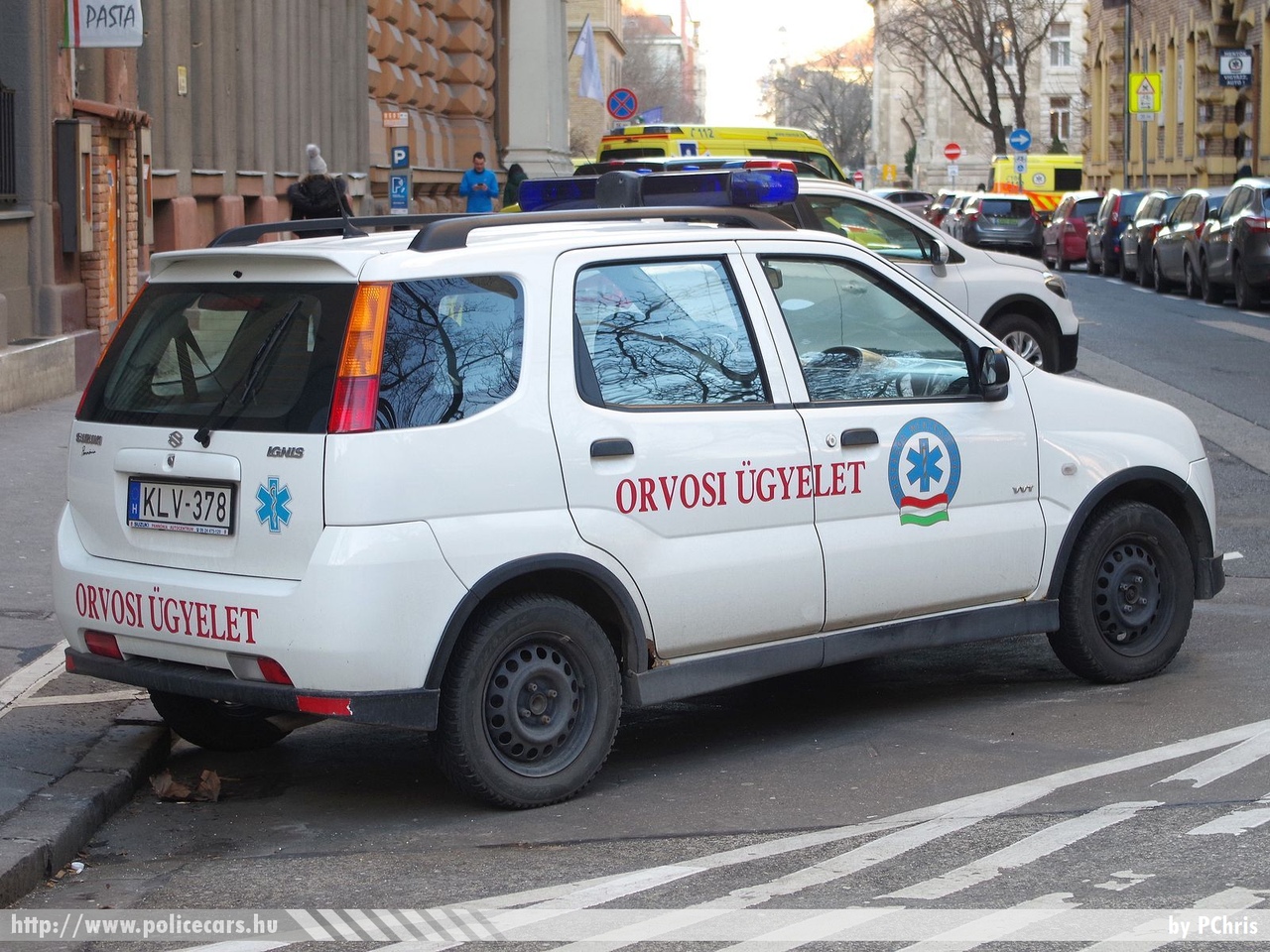 Suzuki Ignis, Országos Mentőszolgálat, orvosi ügyelet, Pilisvörösvár, fotó: PChris
Keywords: mentő magyar Magyarország mentőautó ambulance Hungary hungarian KLV-378