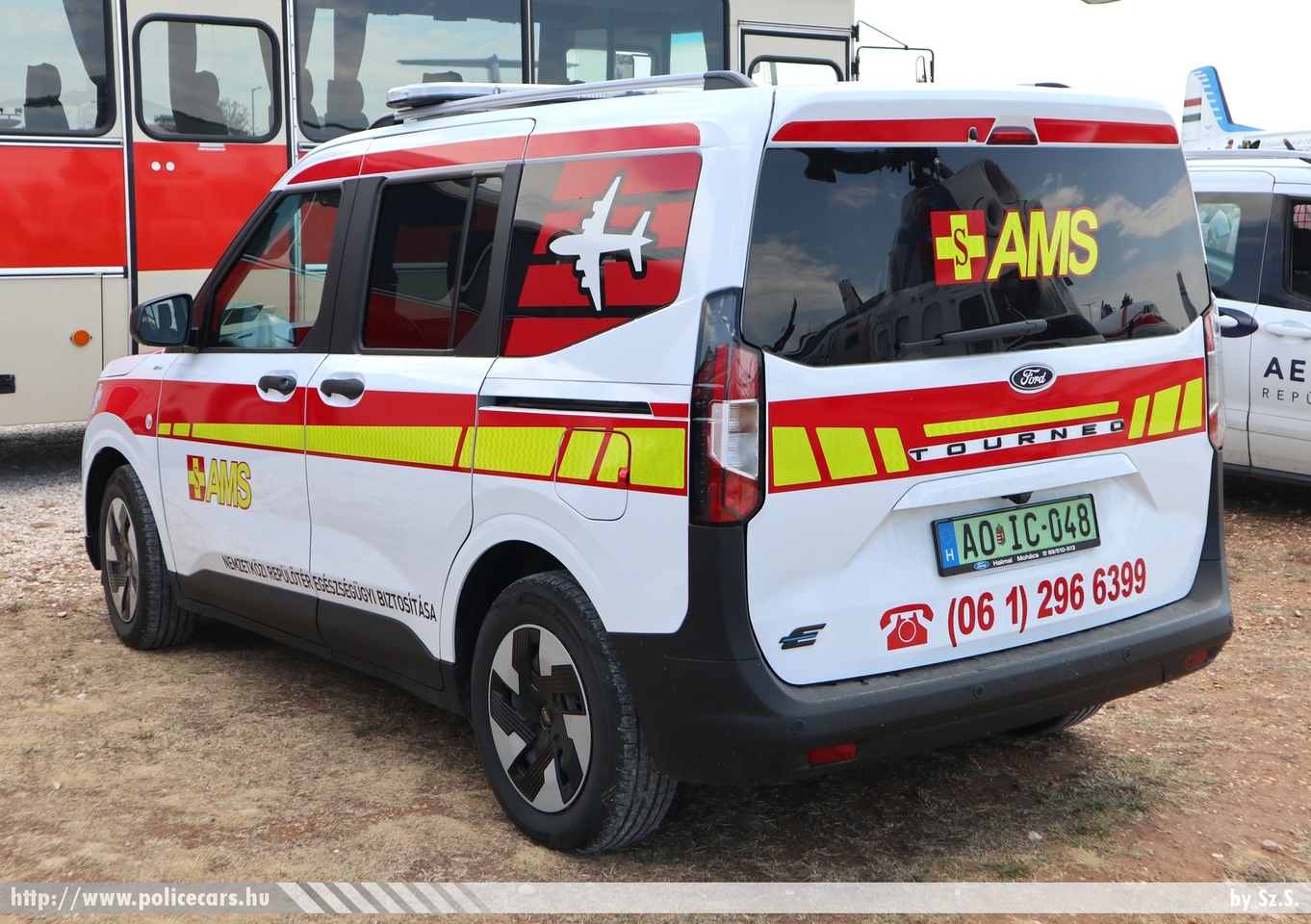 Ford E-Tourneo Courier, Airport Medical Service, AMS Assistance Kft., fotó: Sz.S.
Keywords: mentő magyar Magyarország mentőautó OMSZ ambulance Hungary hungarian AOIC-048