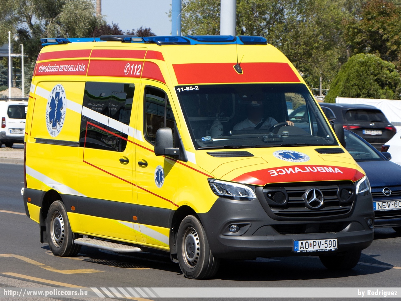 Mercedes-Benz Sprinter III, Oxyteam Országos Sportmentőszolgálat Kft., fotó: Rodriguez
Keywords: mentő mentőautó magyar Magyarország hungarian Hungary ambulance AOPV-590